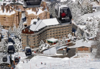 Trabajar en un Hotel de una estación de esquí ⛷