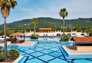 Nuevo convenio de prácticas con el Hotel TUI Magic Life Calabria en Italia