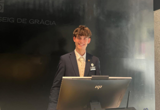 Ignat, realiza sus prácticas de Recepcionista en el Hotel Royal Passeig de Gracia (Barcelona)