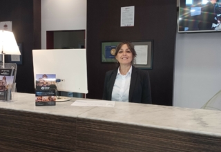 Verónica Álvarez, aprueba sus prácticas de Recepcionista en el Hotel Abades Nevada Palace Granada